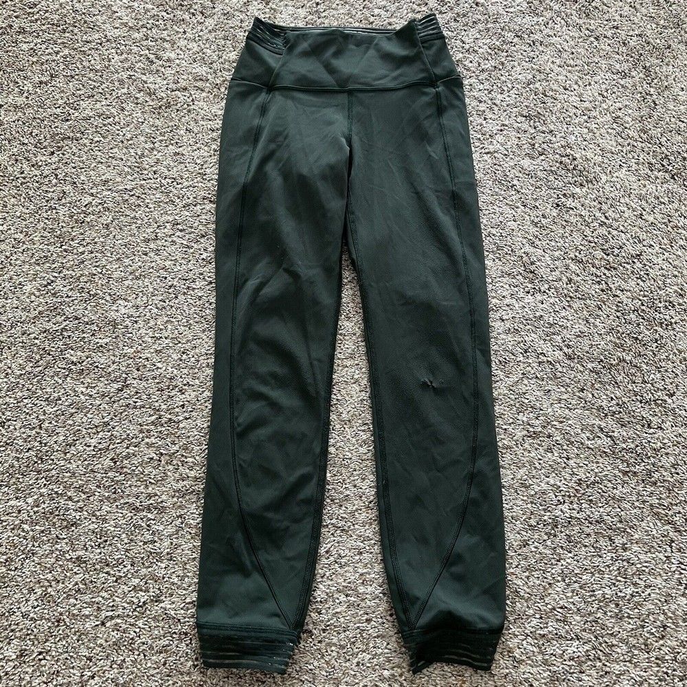 Lululemon Find Focus 7/8 Tight 25" Deep Ivy Green Size 4 PLEASE READ